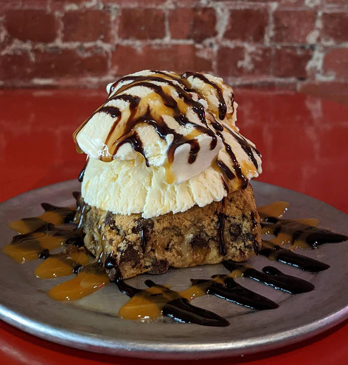 Marshall Pizza Kitchen Blondie Brownie Sundae